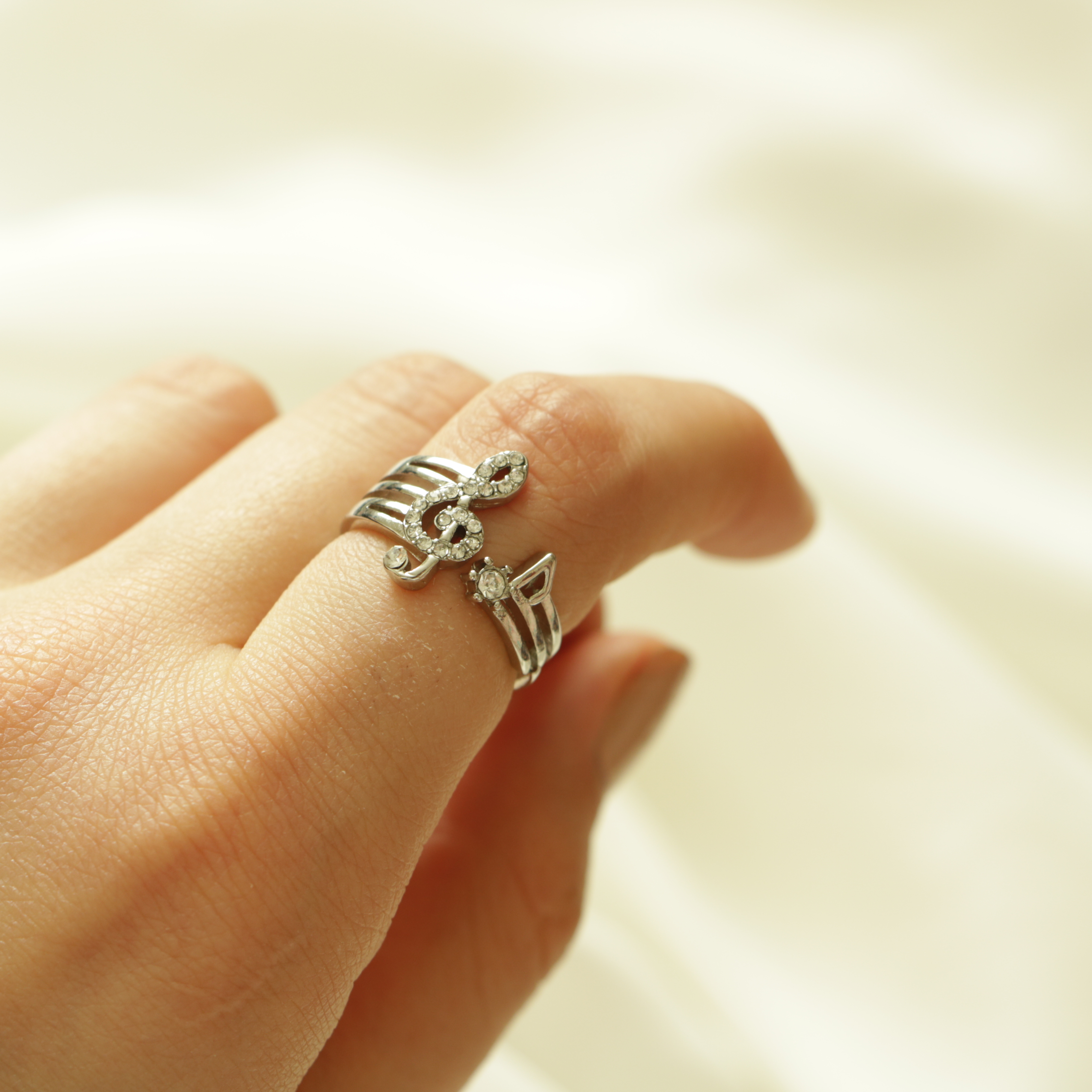 انگشتر موسیقی